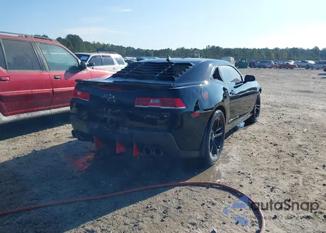 2015 Chevrolet Camaro 2Ls from USA, damaged, VIN 2G1FB1E34F9209455